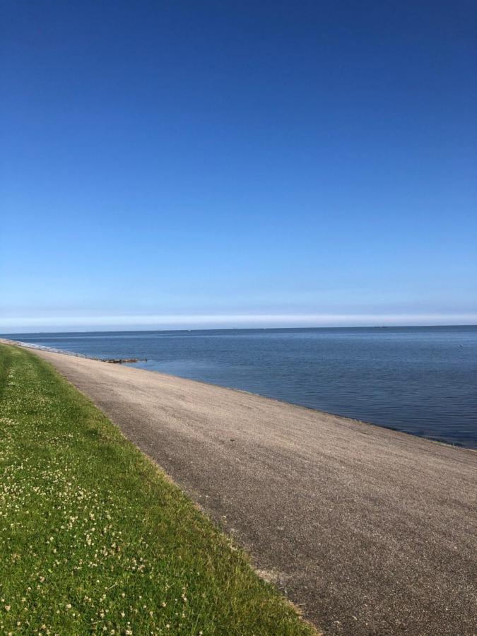 B And Be Happy Friesland Lioessens Екстериор снимка